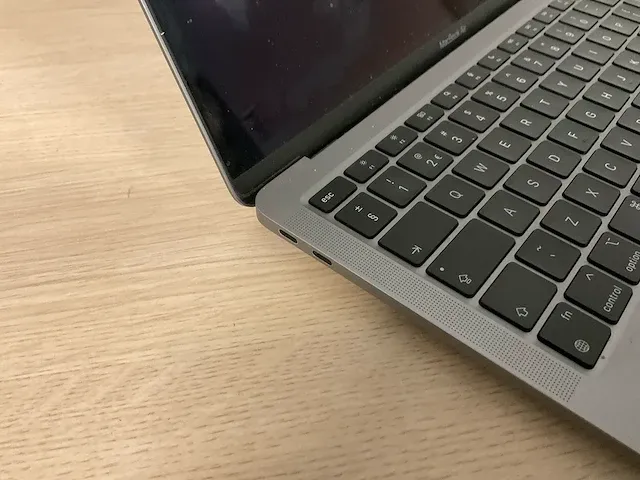 Apple macbookair10,1 - afbeelding 2 van  6