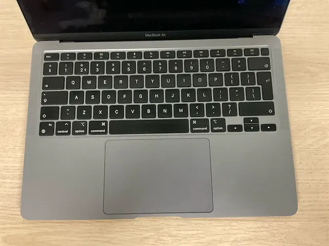 Apple macbookair10,1 - afbeelding 3 van  6