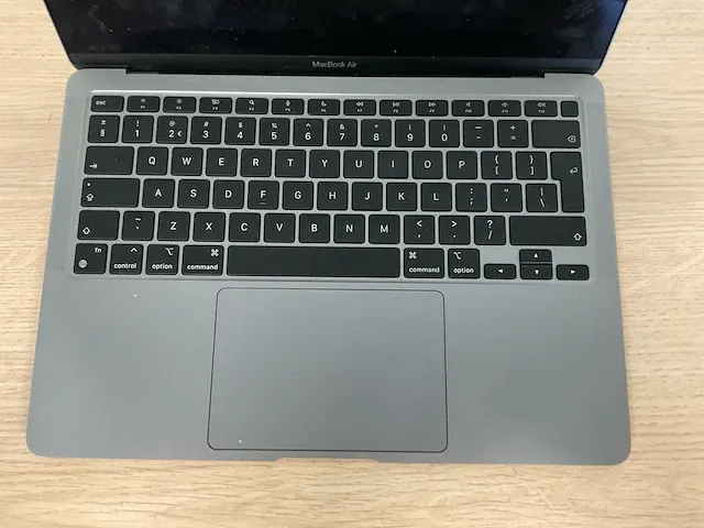 Apple macbookair10,1 - afbeelding 2 van  6