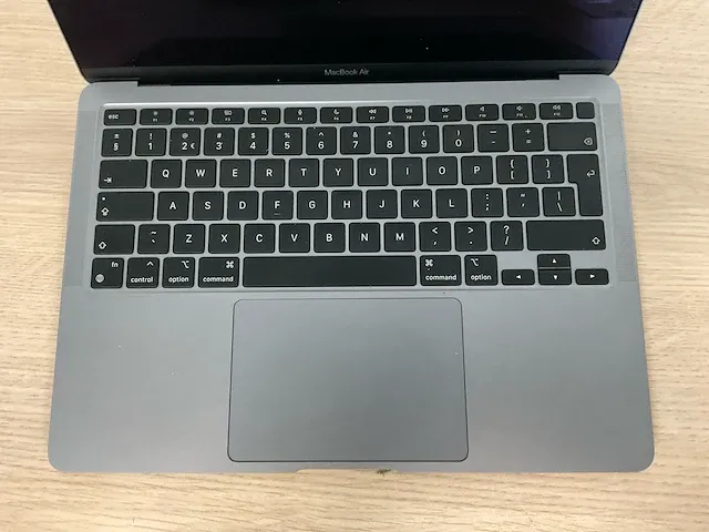 Apple macbookair10,1 - afbeelding 3 van  6