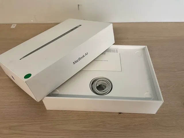 Apple macbookair10,1 - afbeelding 7 van  7