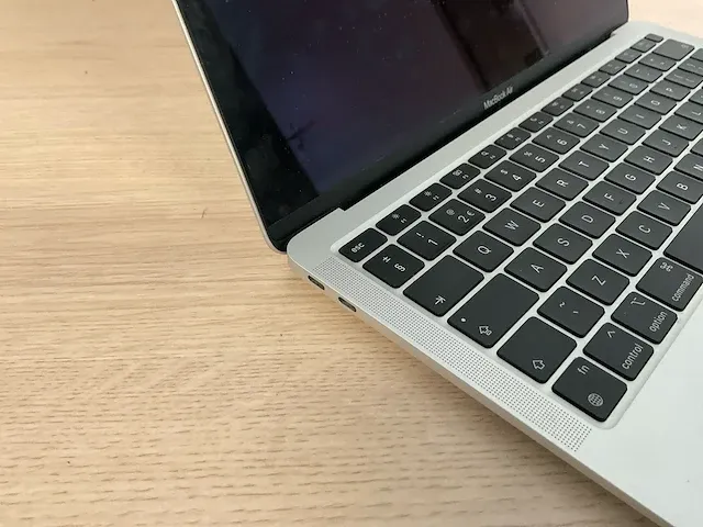 Apple macbookair10,1 - afbeelding 2 van  7