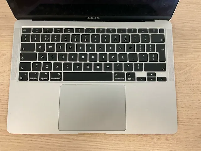 Apple macbookair10,1 - afbeelding 3 van  7