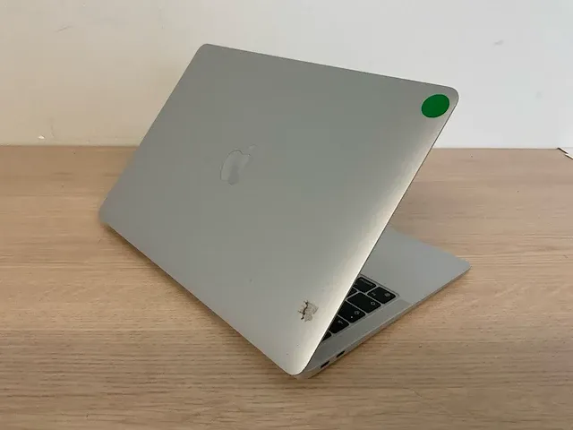 Apple macbookair10,1 - afbeelding 5 van  7