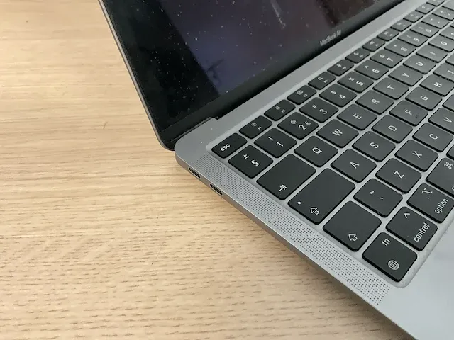 Apple macbookair10,1 - afbeelding 2 van  7