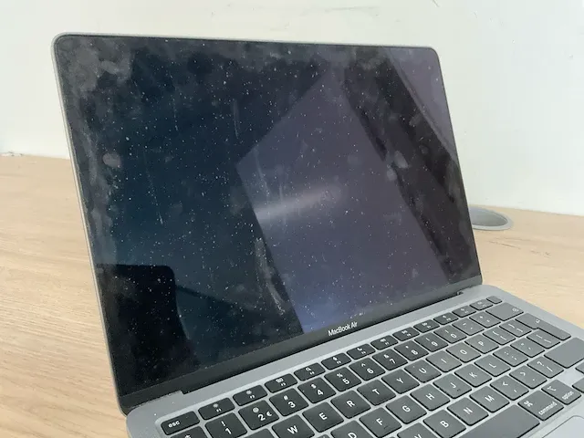 Apple macbookair10,1 - afbeelding 4 van  7