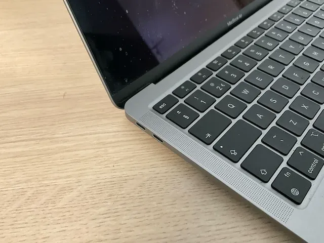 Apple macbookair10,1 - afbeelding 2 van  8