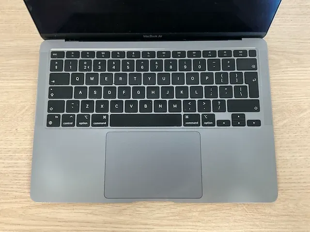 Apple macbookair10,1 - afbeelding 3 van  7