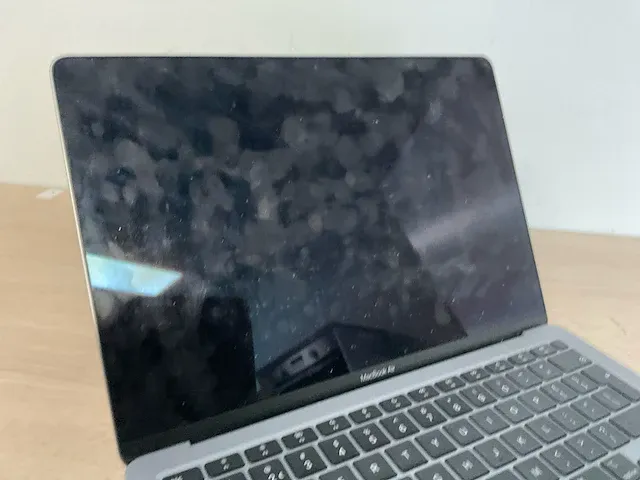 Apple macbookair10,1 - afbeelding 4 van  7