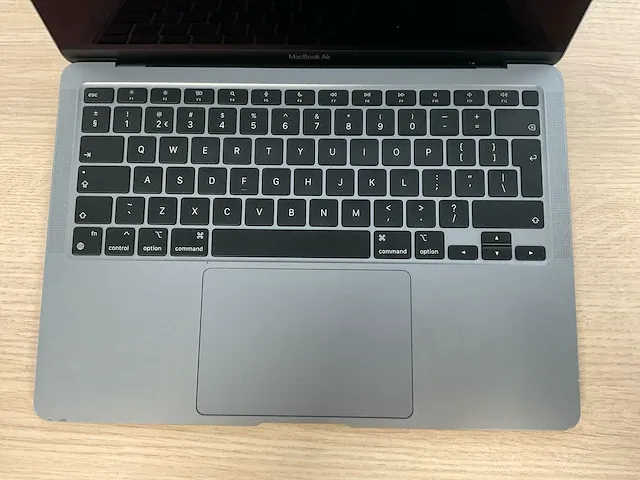 Apple macbookair10,1 - afbeelding 3 van  8