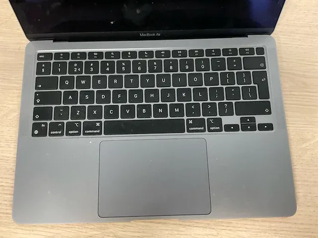 Apple macbookair10,1 - afbeelding 3 van  6