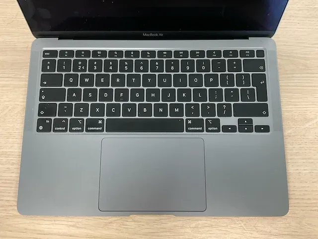 Apple macbookair10,1 - afbeelding 3 van  6