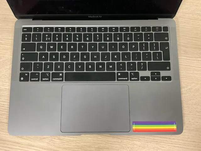 Apple macbookair10,1 - afbeelding 3 van  6
