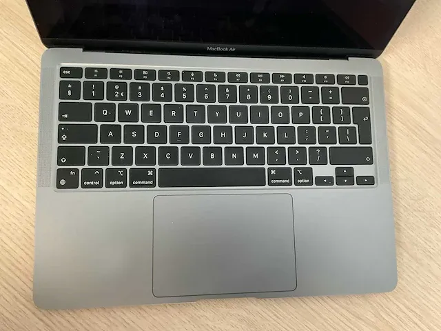 Apple macbookair10,1 - afbeelding 2 van  8