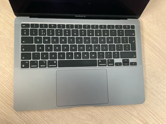Apple macbookair10,1 - afbeelding 2 van  7