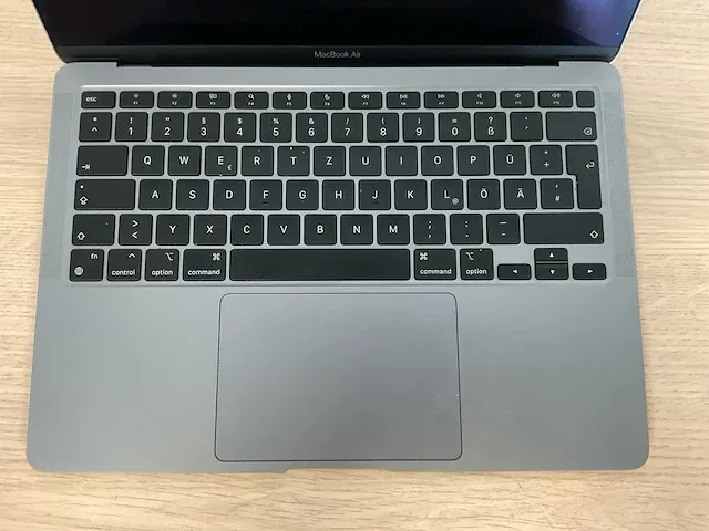 Apple macbookair10,1 - afbeelding 3 van  6