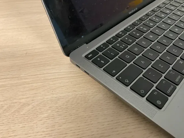 Apple macbookair10,1 - afbeelding 2 van  6