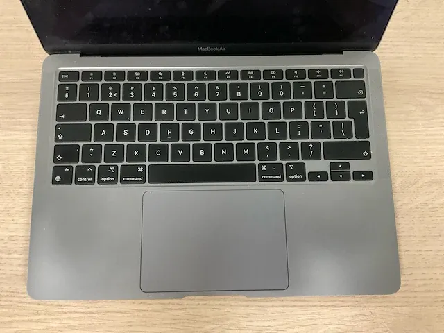 Apple macbookair10,1 - afbeelding 3 van  6