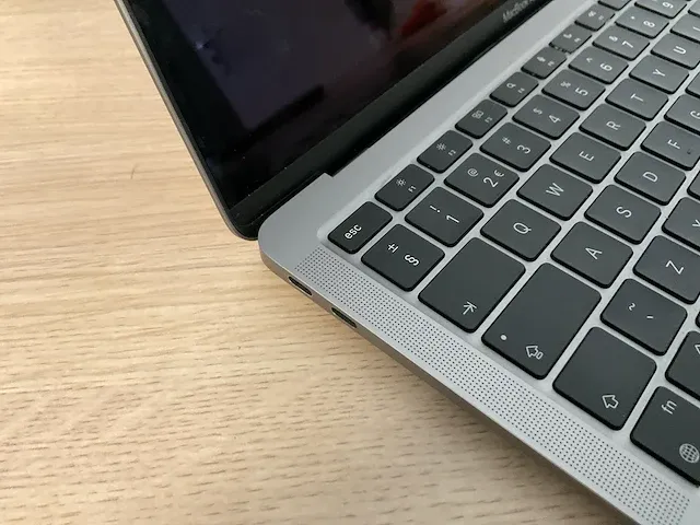 Apple macbookair10,1 - afbeelding 2 van  7