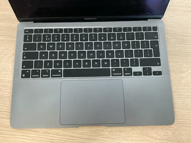 Apple macbookair10,1 - afbeelding 3 van  7