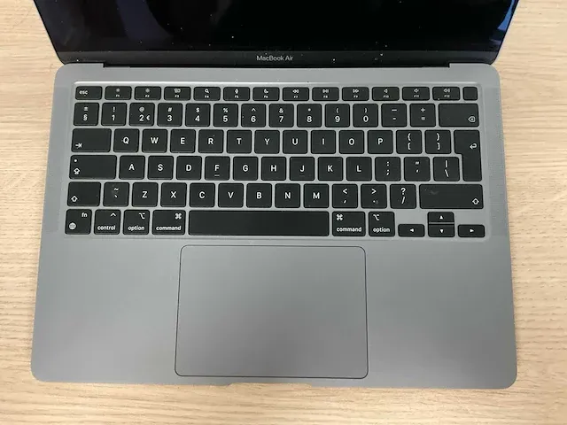 Apple macbookair10,1 - afbeelding 3 van  7