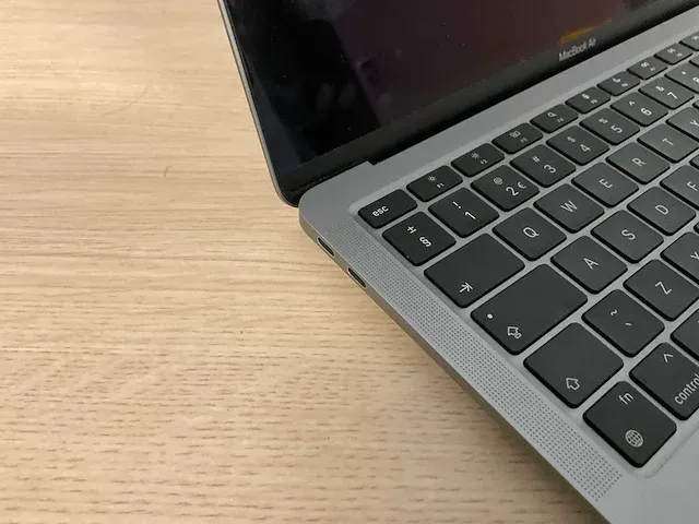 Apple macbookair10,1 - afbeelding 2 van  6