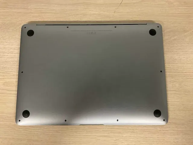 Apple macbookair10,1 - afbeelding 6 van  7