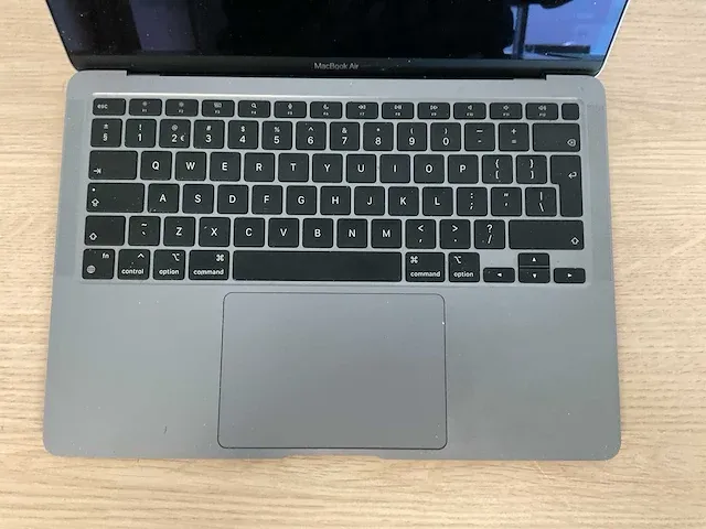Apple macbookair10,1 - afbeelding 3 van  6