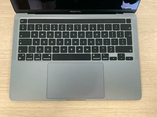 Apple macbookpro17,1 - afbeelding 3 van  7