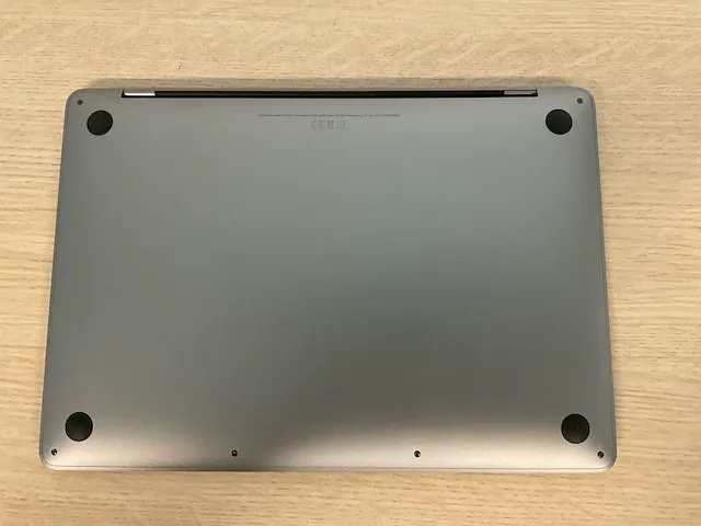 Apple macbookpro17,1 - afbeelding 6 van  7