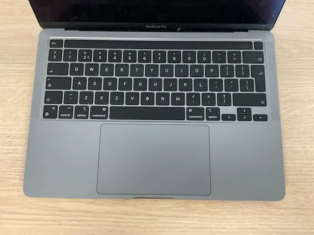 Apple macbookpro17,1 - afbeelding 3 van  6