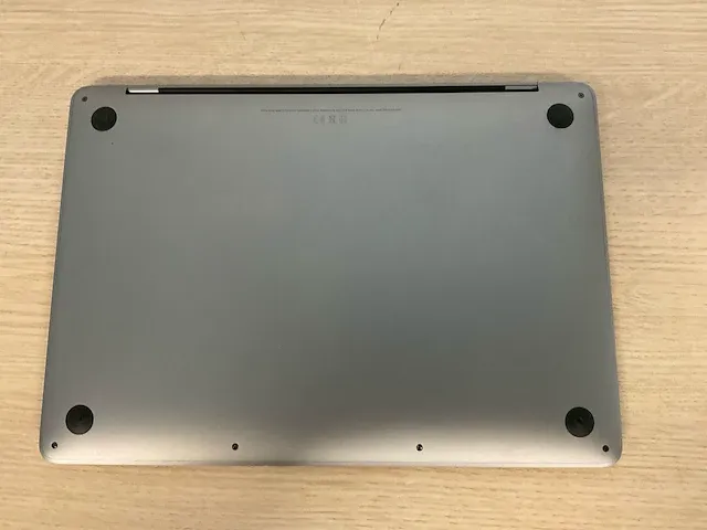 Apple macbookpro17,1 - afbeelding 5 van  6