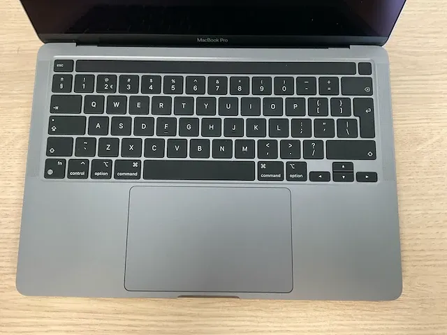 Apple macbookpro17,1 - afbeelding 3 van  6