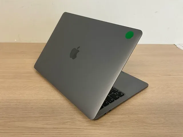 Apple macbookpro17,1 - afbeelding 4 van  6