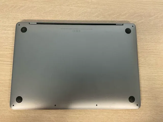 Apple macbookpro17,1 - afbeelding 5 van  6