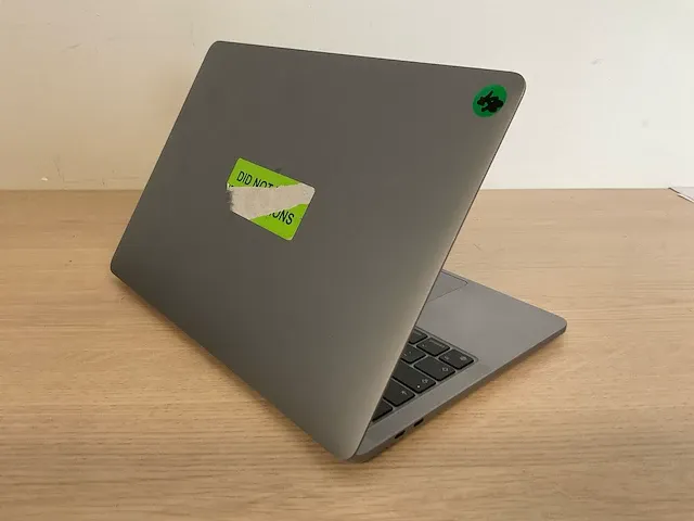 Apple macbookpro17,1 - afbeelding 4 van  6