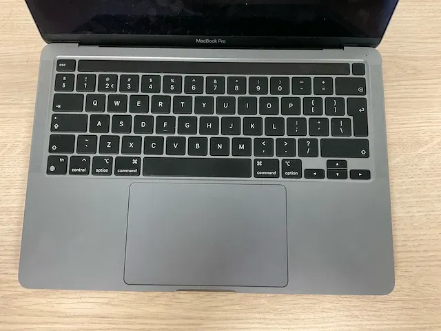 Apple macbookpro17,1 - afbeelding 3 van  6