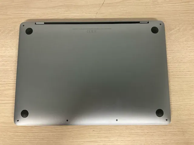 Apple macbookpro17,1 - afbeelding 5 van  6