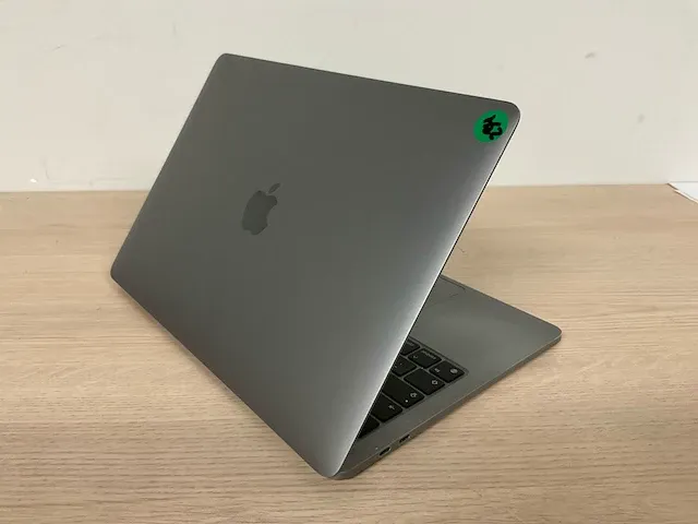 Apple macbookpro17,1 - afbeelding 4 van  6