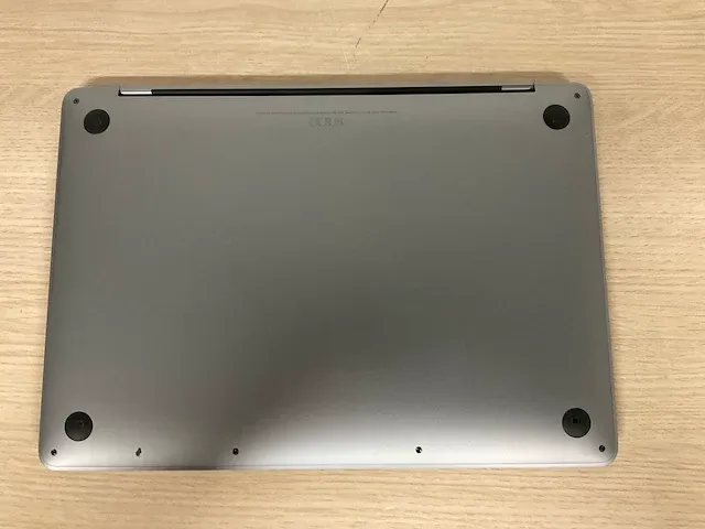 Apple macbookpro17,1 - afbeelding 5 van  6
