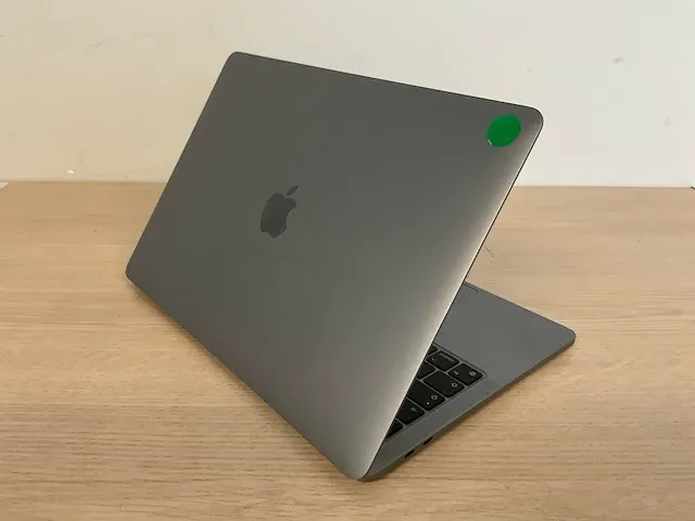 Apple macbookpro17,1 - afbeelding 4 van  6