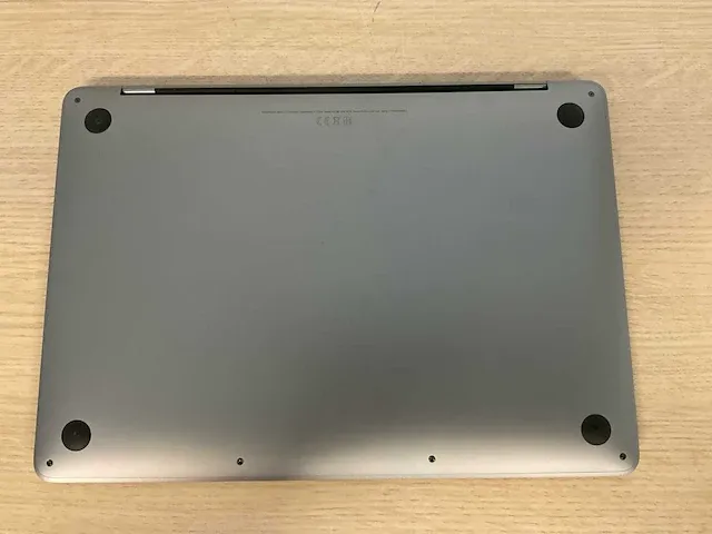 Apple macbookpro17,1 - afbeelding 5 van  6