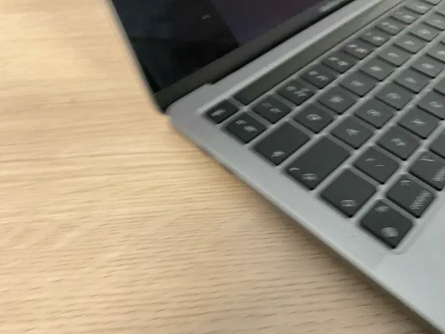 Apple macbookpro17,1 - afbeelding 2 van  6