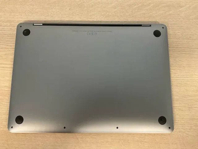 Apple macbookpro17,1 - afbeelding 5 van  6