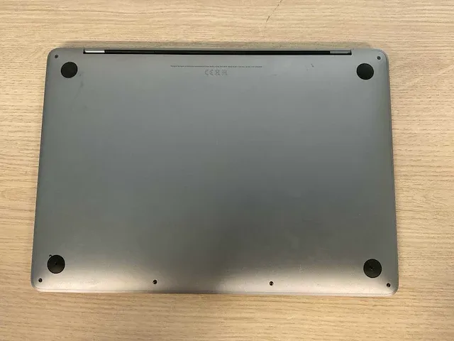 Apple macbookpro17,1 - afbeelding 5 van  6