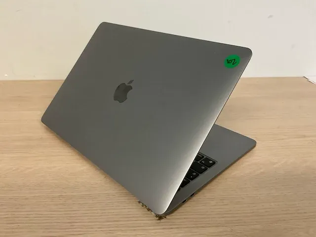 Apple macbookpro17,1 - afbeelding 4 van  7