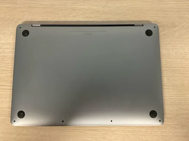 Apple macbookpro17,1 - afbeelding 5 van  7