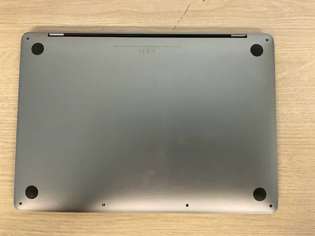 Apple macbookpro17,1 - afbeelding 6 van  7