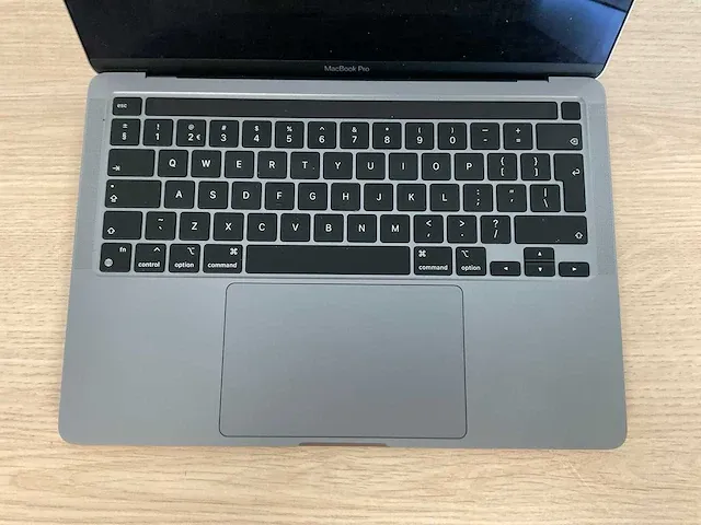 Apple macbookpro17,1 - afbeelding 3 van  6