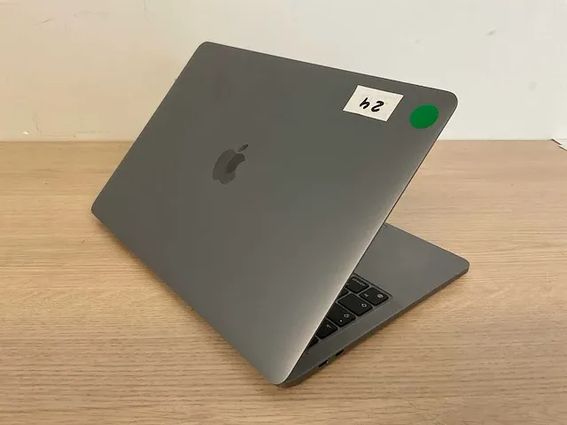 Apple macbookpro17,1 - afbeelding 4 van  6